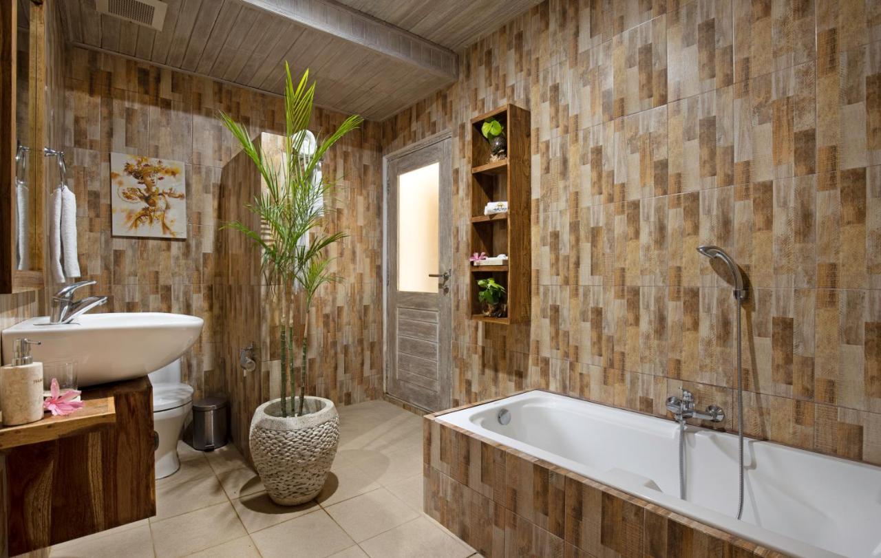 Abian Taksu Suite & Villas Тегалаланг Екстериор снимка