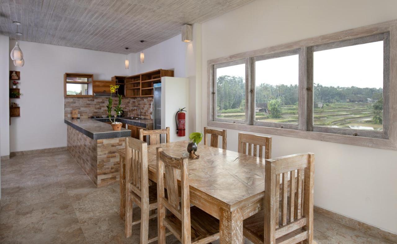 Abian Taksu Suite & Villas Тегалаланг Екстериор снимка